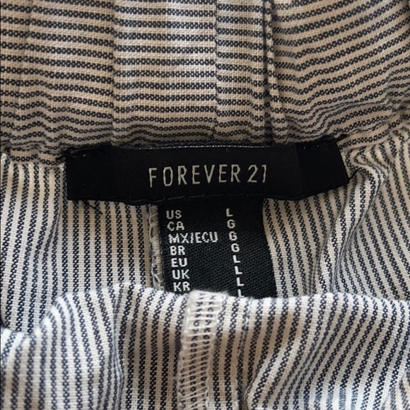 Forever 21 Striped Chambray Shorts Large - Picture 4 of 5